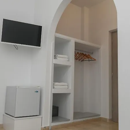 Oscar * Kamari (Santorini)